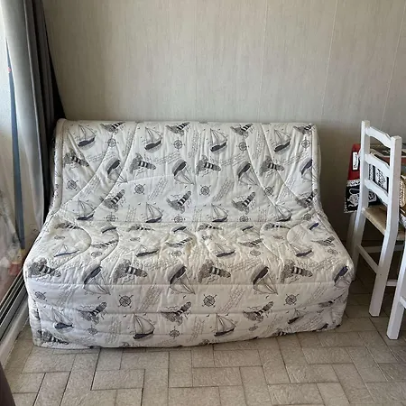 شقة 2 Pieces Au Grau-du-roi Avec Piscine Et Parking - Fr-1-250-304